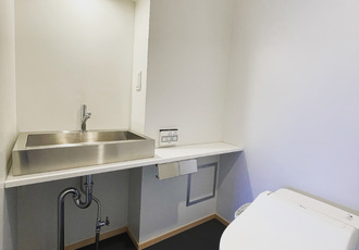 トイレ　スケルトン