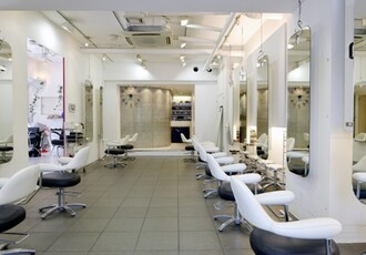 美容室　スケルトン