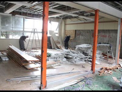 店舗のスケルトン解体